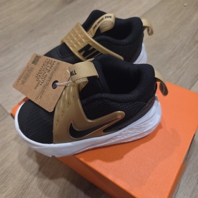 Nike Team Hustle D 12 TD Baby Toddler Shoes Black/Metallic Gold/White Sz 7C