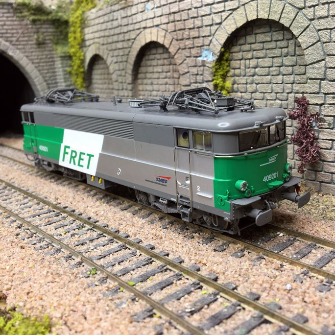Locomotive BB 9201 FRET REE M résolvez les pannes sur circuit de train 3R AC