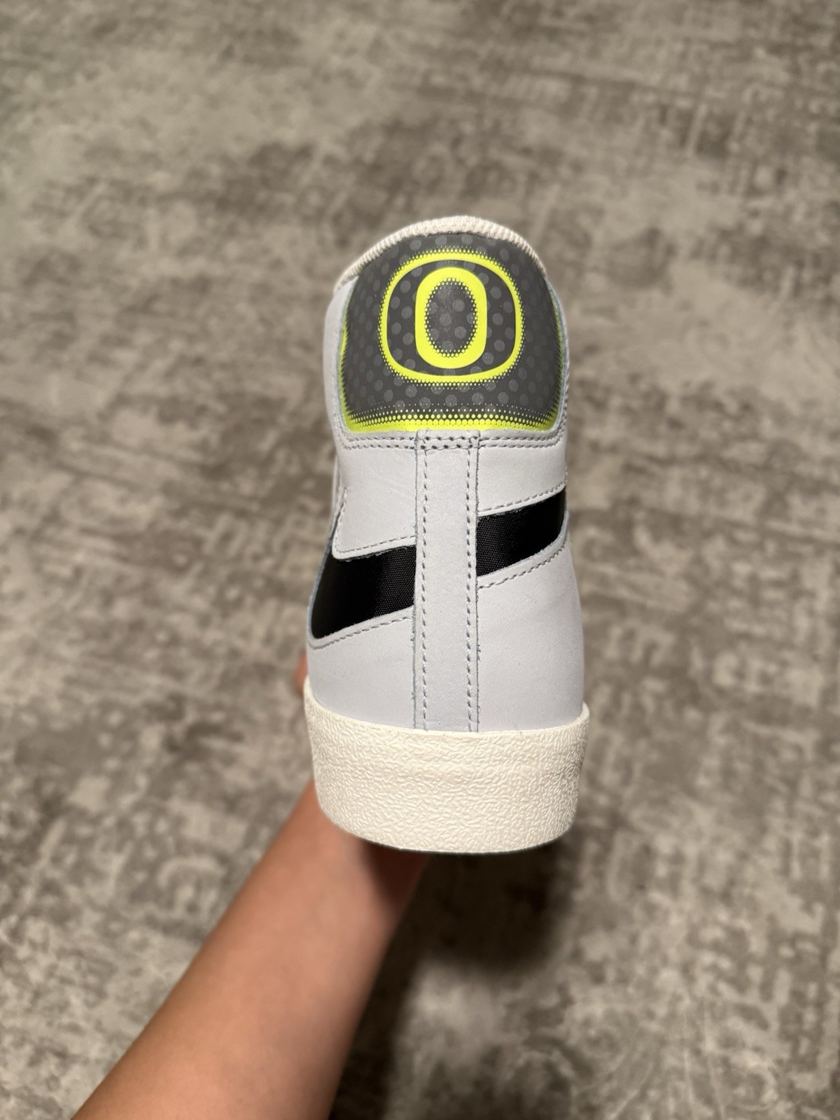 Nike Blazer Mid 77 UO PE  Oregon Ducks Shoes Rare Size 13 image 3