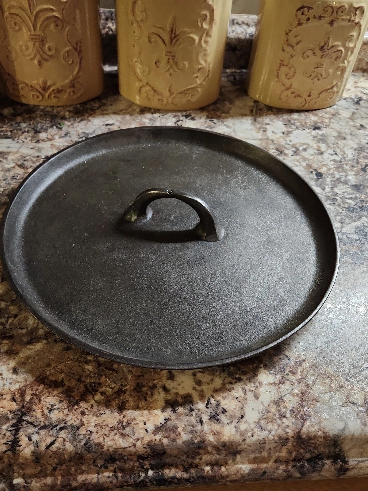 Vintage Wagner Ware Griswold #10 Dutch Oven Camp Style Cast Iron Lid Only