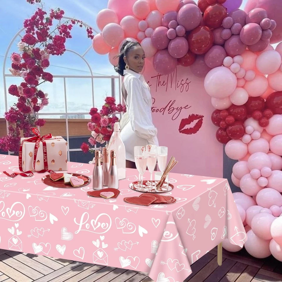 Paquete de 2 manteles de San Valentín, 51x87"" plástico desechable rectangular rojo Foto 4 de 4