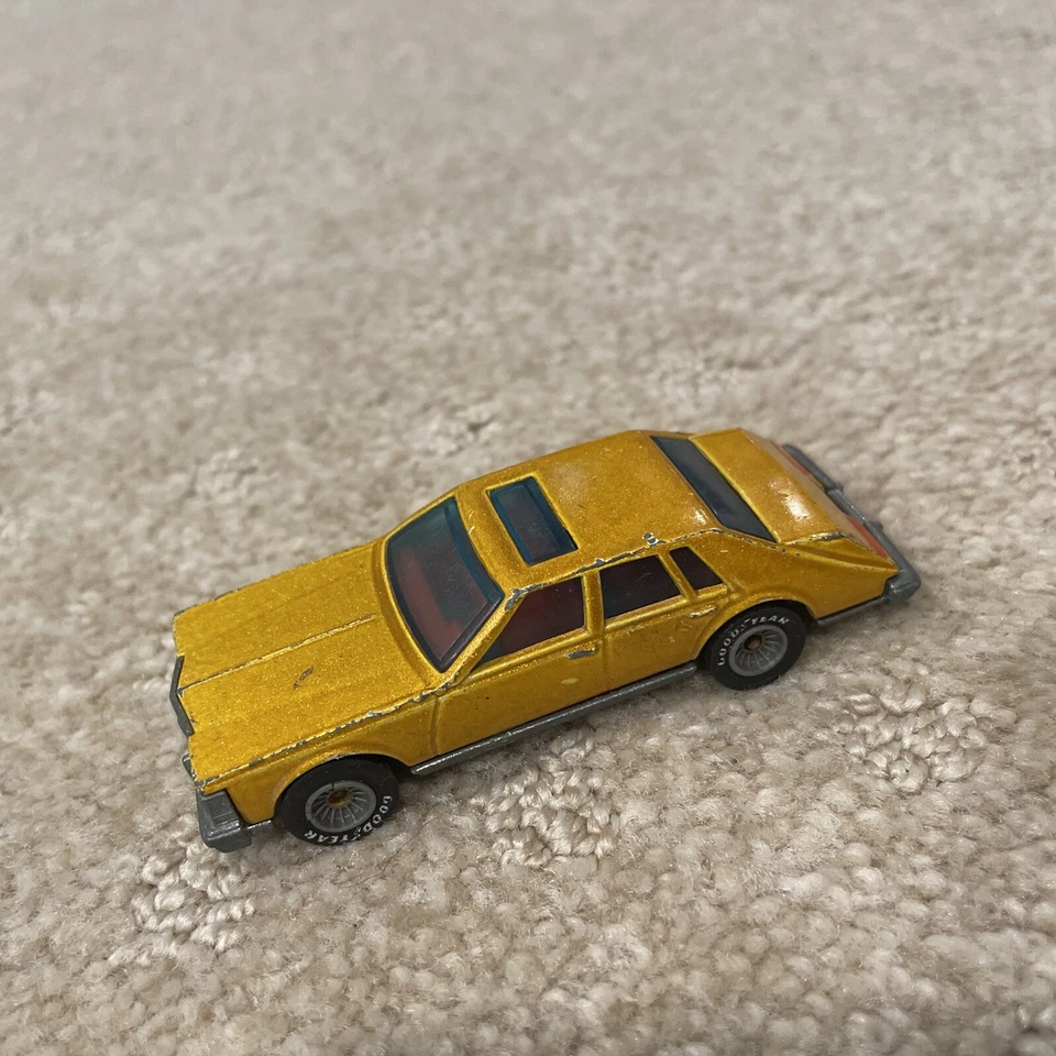 Raro 1980 Hot Wheels Real Riders Cadillac Sevilla gris buje neumáticos Goodyear Foto 2 de 4