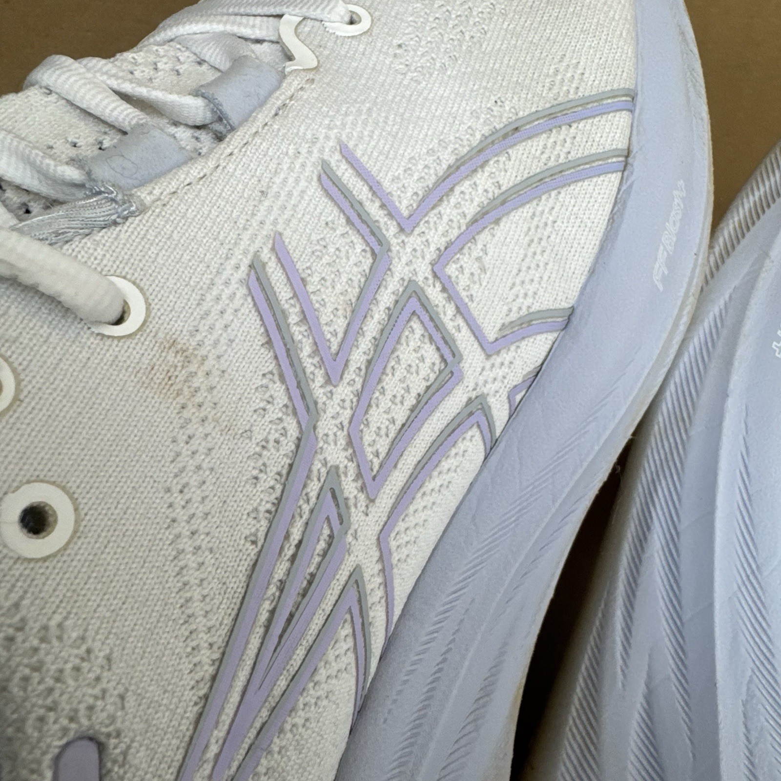 Asics Gel Nimbus 26 Womens Shoes Purple White Athletic Running Sneakers Size 9 thumbnail 16