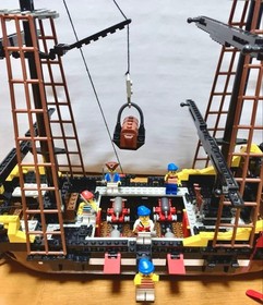 LEGO Pirates Black Seas Barracuda (Dark Shark) 6285 In 1989 Used W/Manual As Is