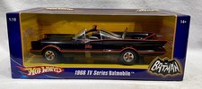 Hot Wheels 1966 TV Series Batmobile Diecast 1:18 scale 2007 MIB