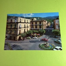VICO EQUENSE PIAZZA UMBERTO I PRIMO NON VIAGGIATA- CARTOLINA A COLORI COLLEZIONE