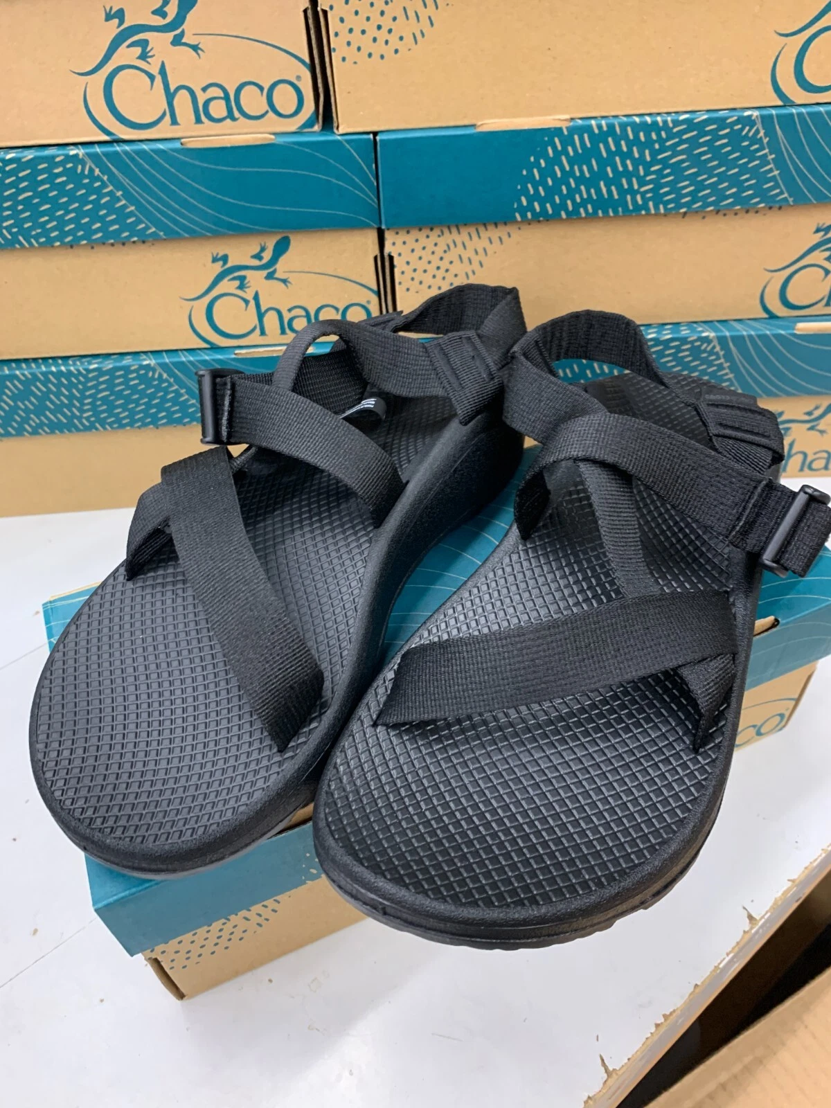 Chaco Men's Z Cloud Adjustable Strap Cushioned Sandal Solid Black Shoe US 7-15