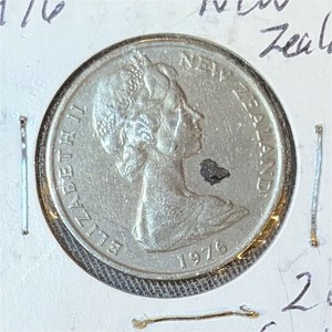 1976 New Zealand 20 Cents Copper-Nickel Coin Kiwi Reverse QEII KM#35