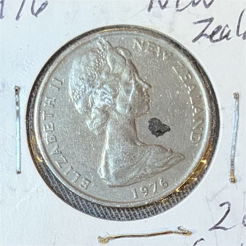 1976 New Zealand 20 Cents Copper-Nickel Coin Kiwi Reverse QEII KM#35