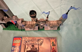 LEGO: 8799 Knight&rsquo;s Kingdom II Knight&rsquo;s Castle Wall w/Manual & Minifigs
