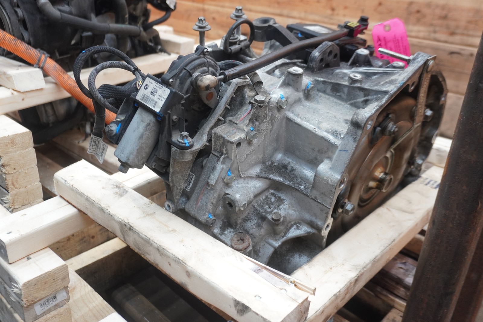 Rear 6-Speed Automatic Transmission Assembly OEM 24008695750 Bmw I8 Bmw 14-17