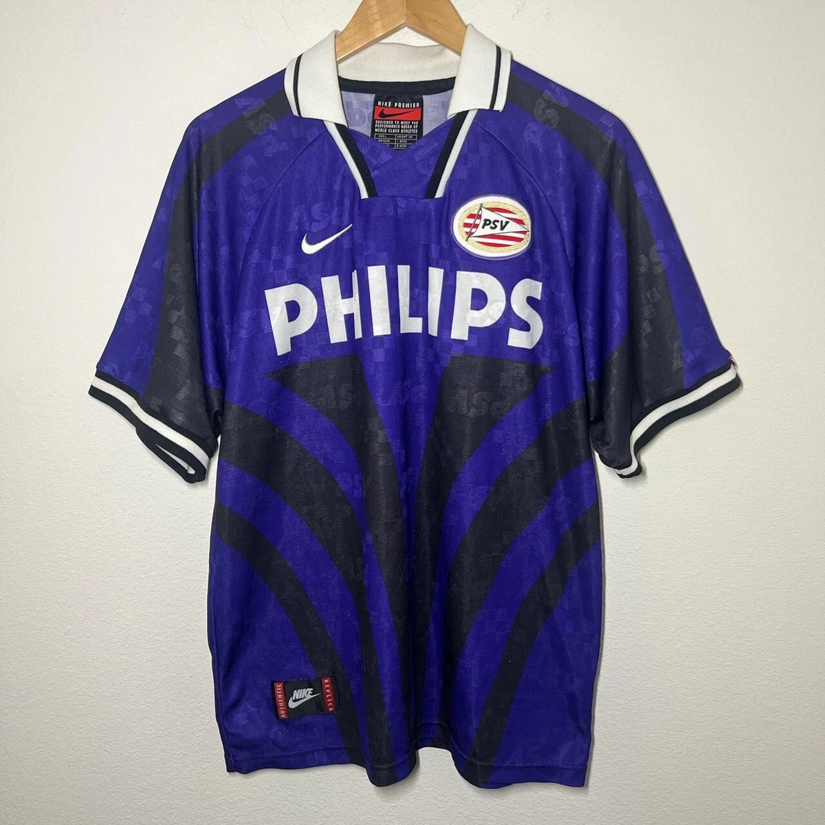 Preços baixos em Nike PSV Eindhoven Clube Internacional de Camisas