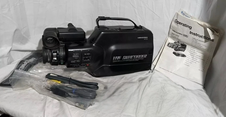 Videocámara Memorex SM-1200 VHS 6x zoom con adaptador de CA A8901, correa, etc. Foto 3 de 4