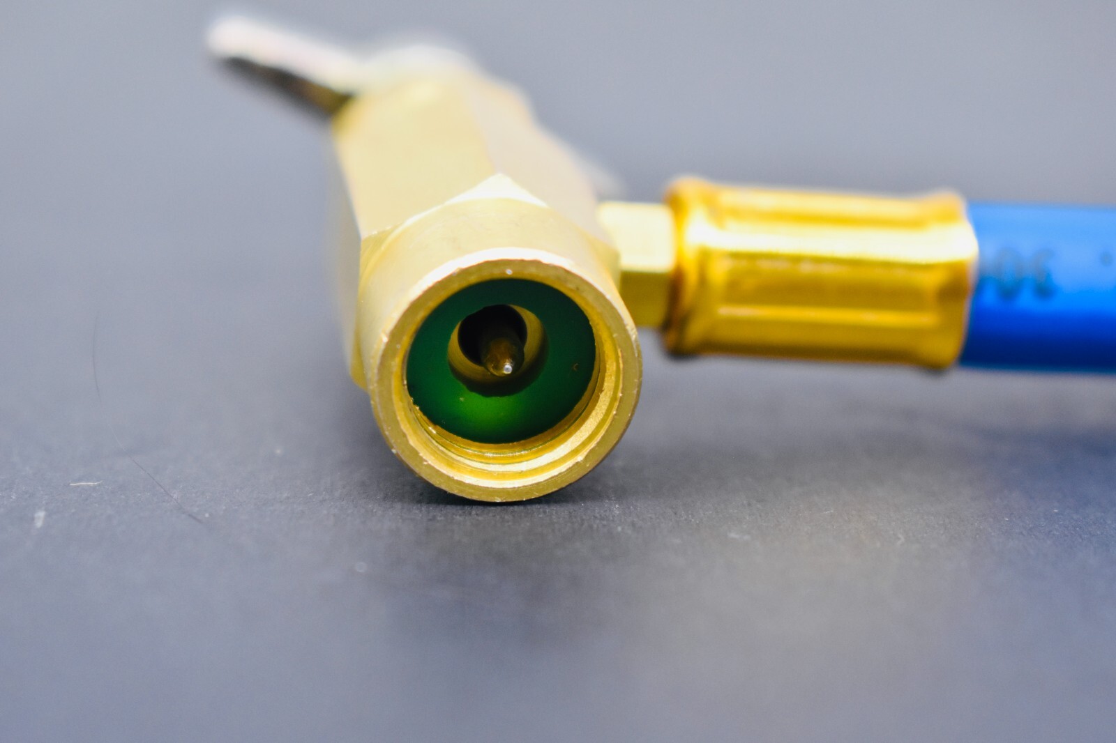 Proseal, Envirosafe Proseal, 1 can (4oz, 113 grams) with 1234yf Brass Hose