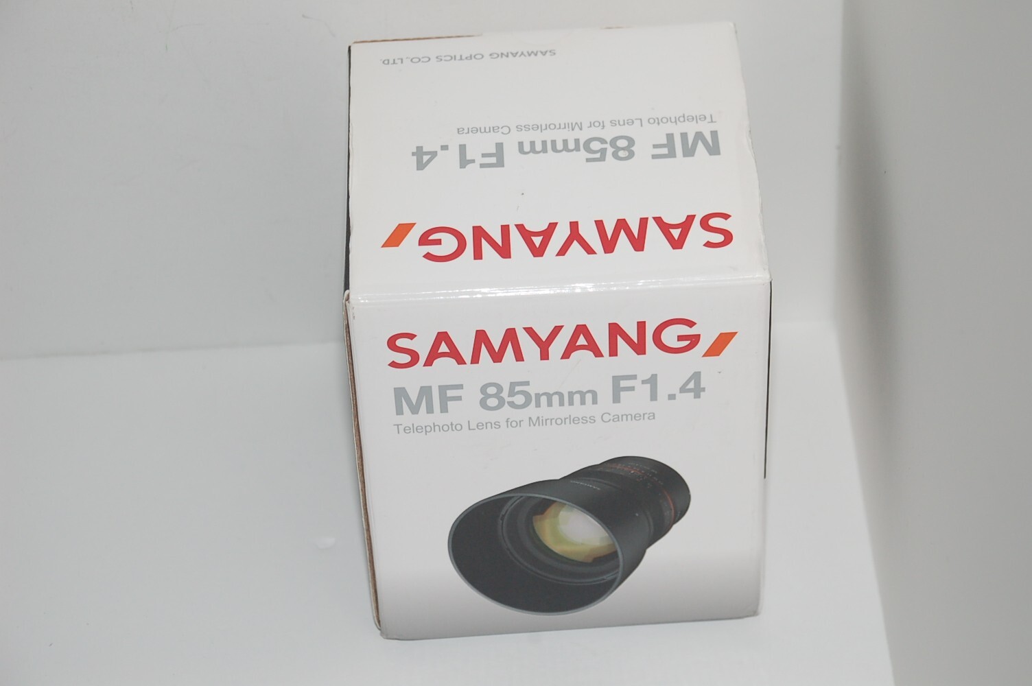 Samyang 85mm F1.4 Weather Sealed High Speed Telepoto Lens for Canon R