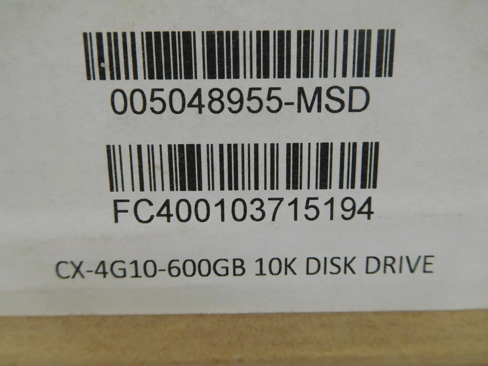 NEW SEALED EMC CX-4G10-600 005048955 600GB 10K 3.5 FC SAS Disk Drive HDD - Image 2 of 4