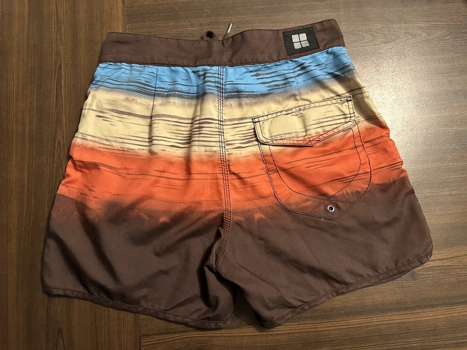 Pantalones cortos de tabla Insight para hombre - talla 31 - usados Foto 2 de 4