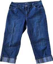 Bandolino Mandie Size 8 Cuffed Capri Straight Leg Jeans Women's Denim