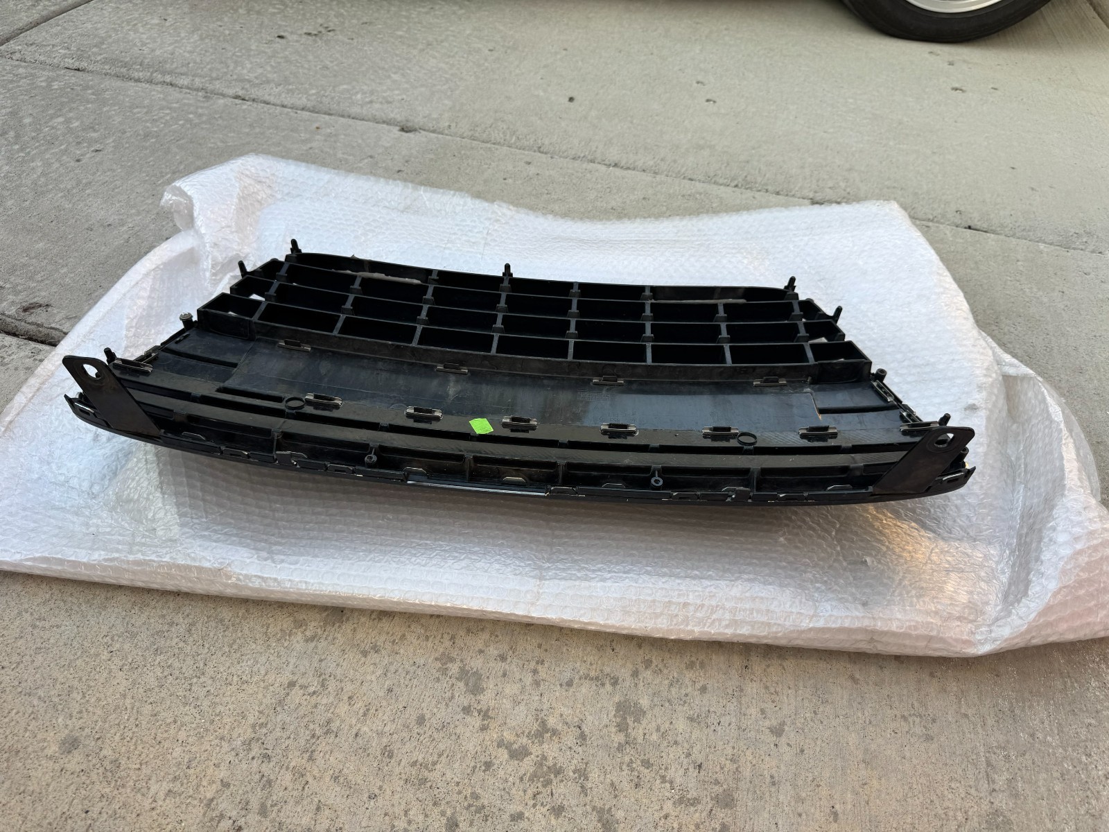 Audi R8 2008-2012 Bumper grille Black