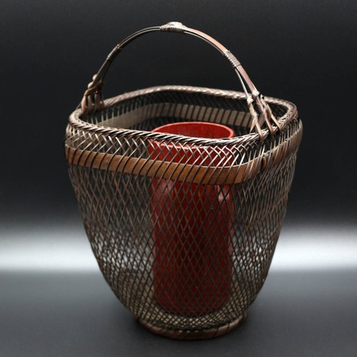 Ancien vase japonais en bambou