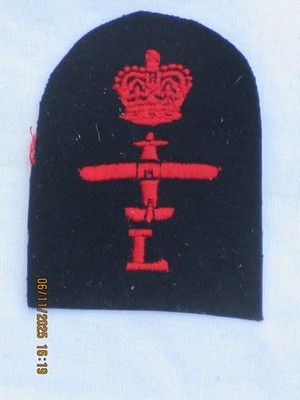 Royal Navy,Badge Qualification,Air Engineering, Electrical (L), Petty Officer
