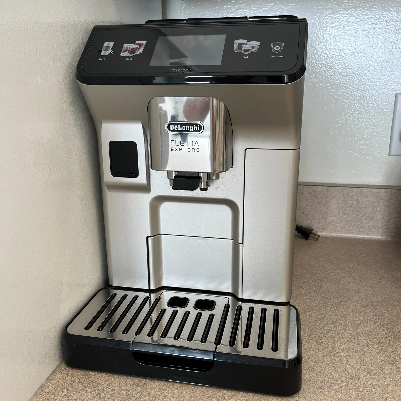 DeLonghi Eletta Explore ECAM45086S Espresso Machine Hot/Cold Foam & Cold Brew
