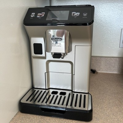 DeLonghi Eletta Explore ECAM45086S Espresso Machine Hot/Cold Foam & Cold Brew