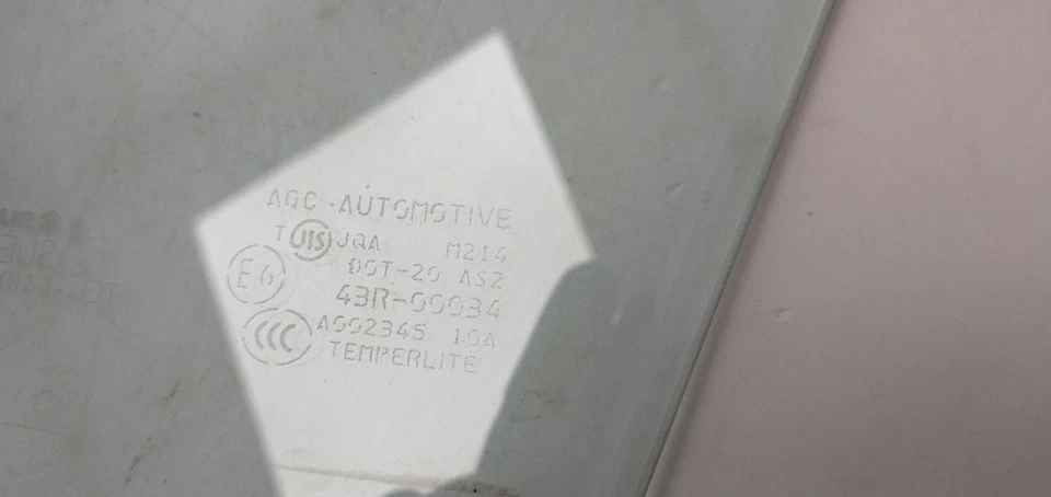 SUZUKI GRAND VITARA RIGHT FRONT DOOR GLASS WINDOW 5 Door Estate 05-15 - Image 4 of 4