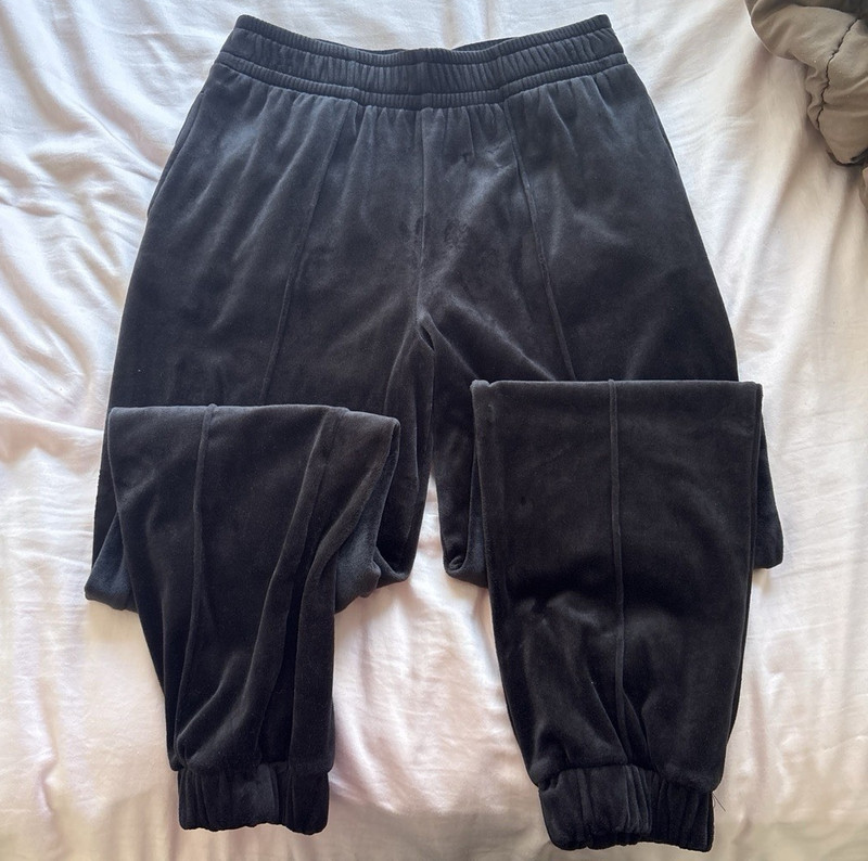 Arizona Jean Co Women's Black Velour Jogger Pants Cropped Elastic Waist M