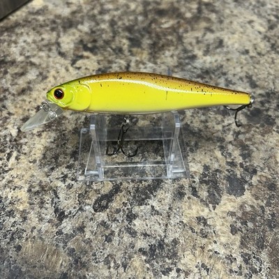 Lucky Craft Pointer SP Jerkbait Brown Back Yellow
