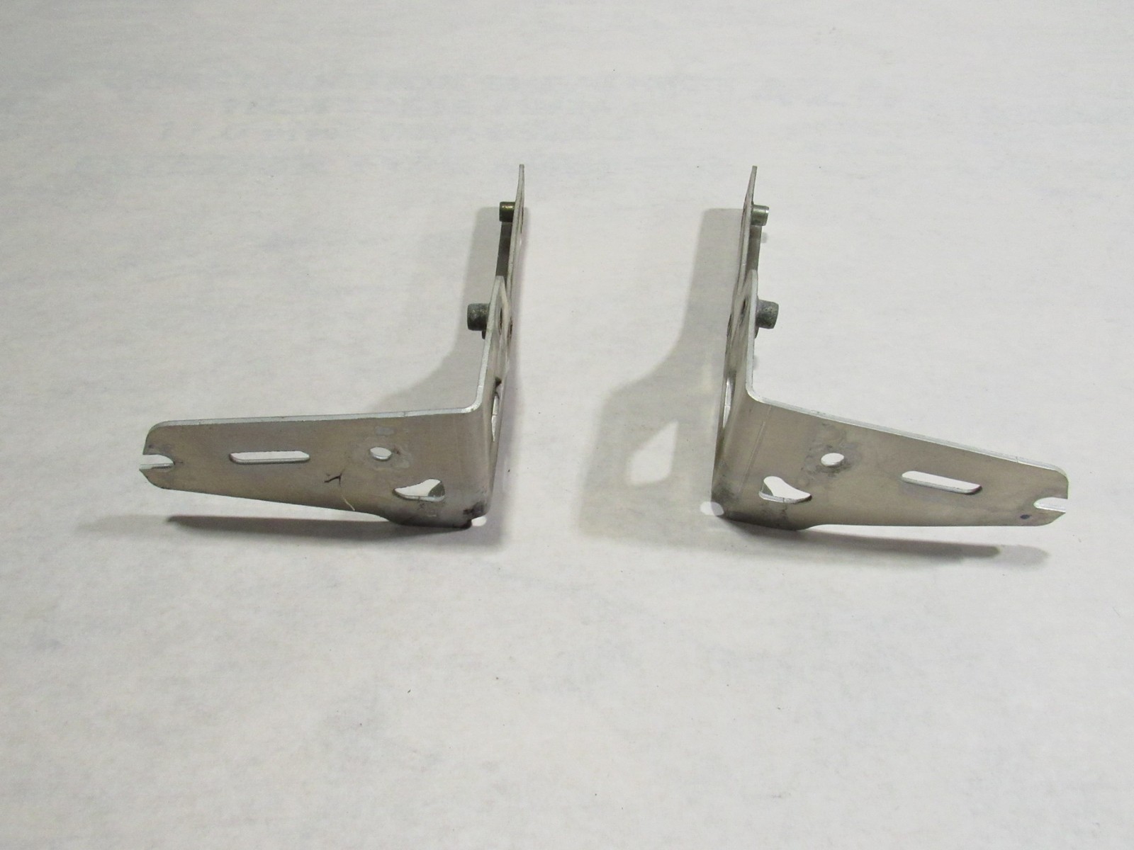 20-23 McLaren GT 2021 Rear Left Right Exhaust Support Mount Bracket Set ;:Y