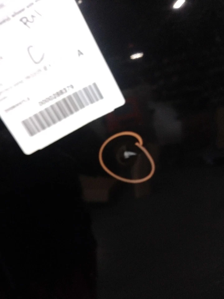 Used Front Left Door Assembly Front fits: 2012 Lincoln Mks electric L. keypad en - Image 2 of 4