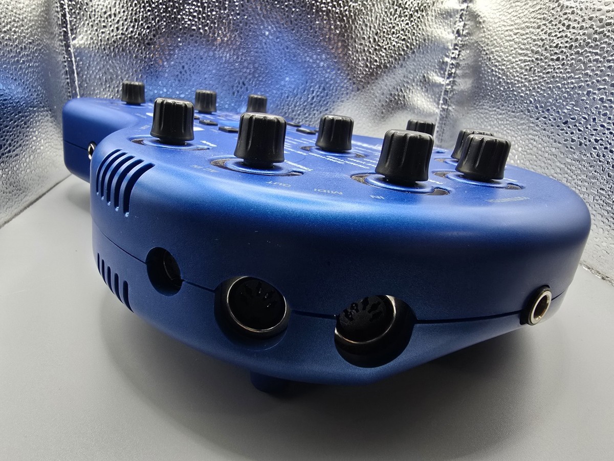 Behringer V-AMP 2 Guitar Amp Multi-Effects Processor Adapter Foot