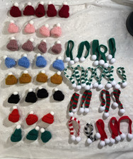 51 Pcs 31 Mini Knit Christmas Hats  20 Mini Scarves Dolls Santas Bottles Craft