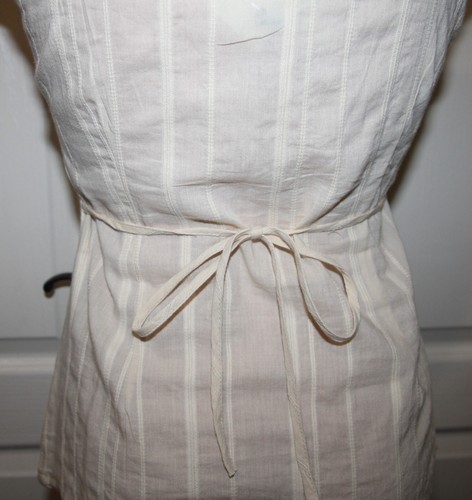NWT! Pretty Cream SMALL Low Cut Pleated Button Front Peasant Blouse Top - Picture 7 of 8