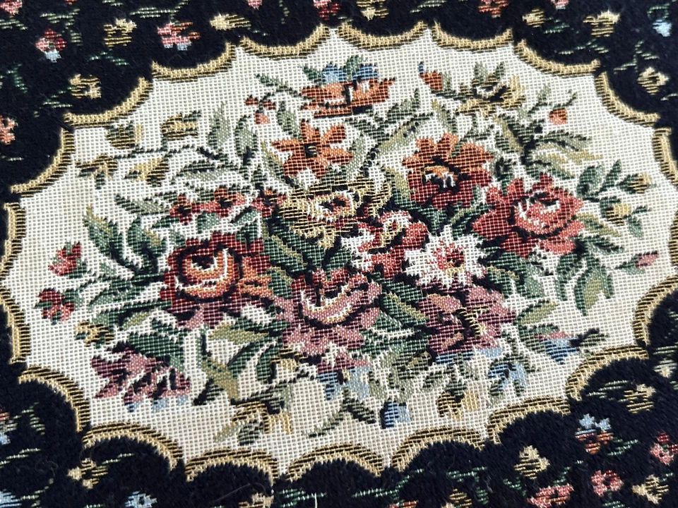 Vintage Floral Rose Tapestry Bible Cover Book Carrying Case Handles And Pockets - image 2 of 4