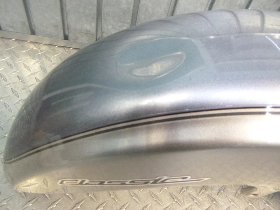 09 Yamaha VStar XVS650 XVS 650 Front Fender Wheel Cover - Image 4 of 4