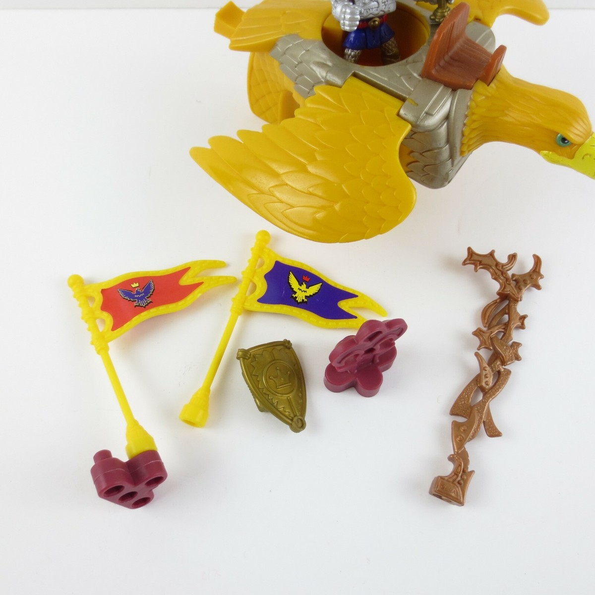 IMAGINEXT Bravemore Castle King and Yellow Golden Eagle