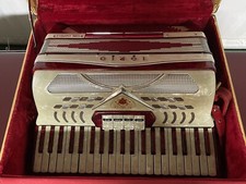 IORIO 2 Star Red and White Tone Chamber Accordion Serial 3055 Jamaica 33 N.Y.