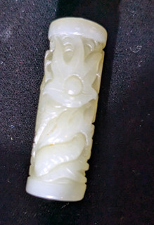 Vintage Dragon Carved Chinese Bead Celadon Green Jade Cylindrical 4.5 cm