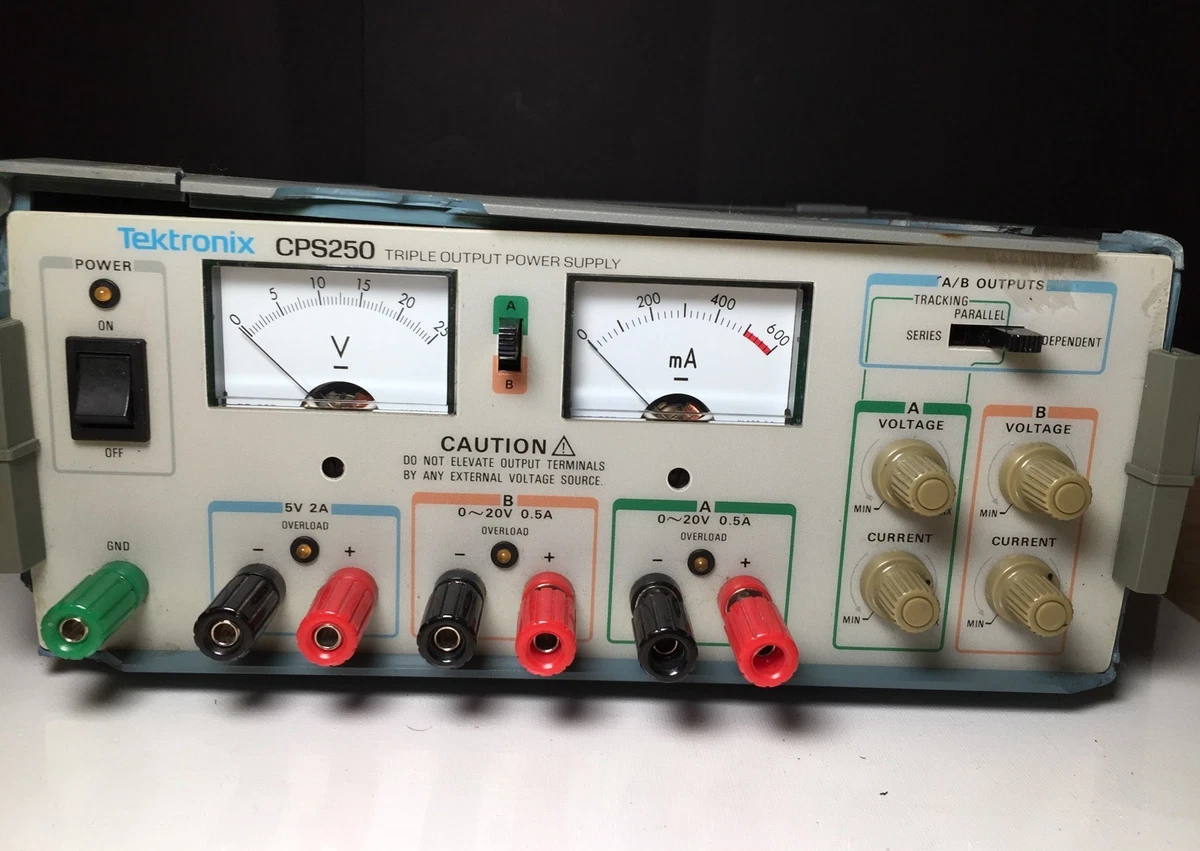 TEK CPS250 Triple Output Power Supply 美品 TEK CPS250 Triple Output Power Supply 美品 CPS250 Tektronix