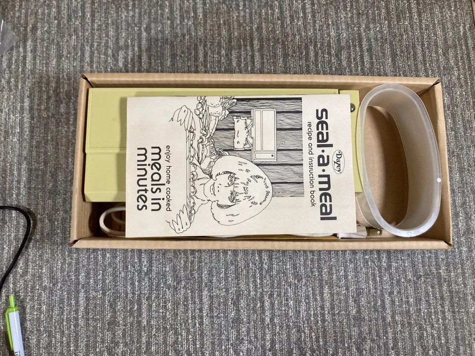 Dazey Seal a Meal Kitchen Vacuum Sealer Complete With Cooking Pouches