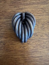 Art Deco Black Bakelite Vintage Dress Scarf or Fur Clip Ribbed Leaf Palm Design