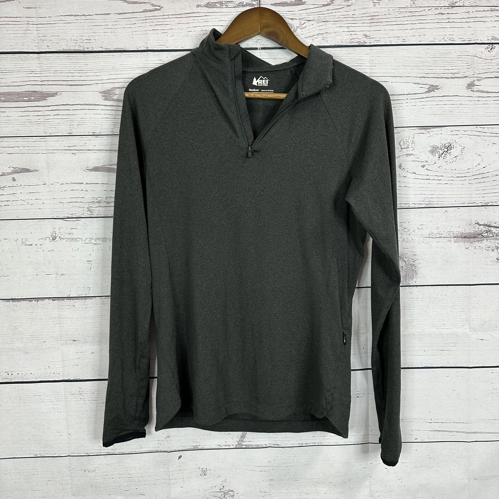 REI Coop Shirt Top Womens Medium Gray Thumb holes Minimalist Base Layer Hiking