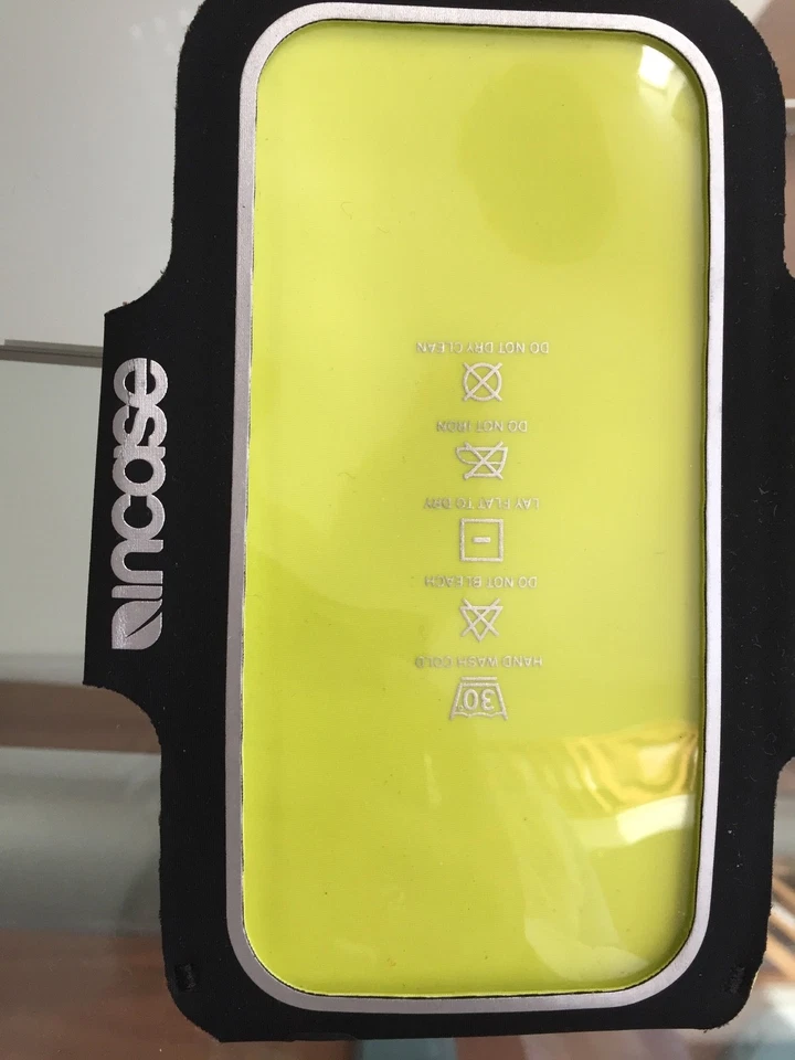 Brazalete deportivo INCASE iPhone 6 o 6S correr gimnasio venta al por menor $40 Foto 2 de 4
