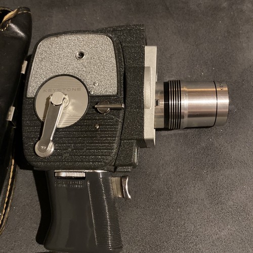 KEYSTONE ELECTRIC EYE ZOOM K717A MOVIE CAMERA WITH LEATHER CASE