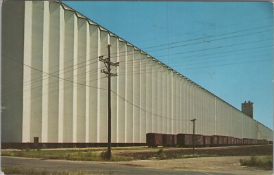 Largest Grain Elevator, Hutchinson Kansas KS Farmer Co-Op 1963 Postcard 7561.4