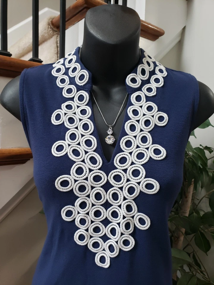 Vestido Charter Club para mujer blanco marino bordado sin mangas hasta la rodilla pequeño Foto 2 de 4