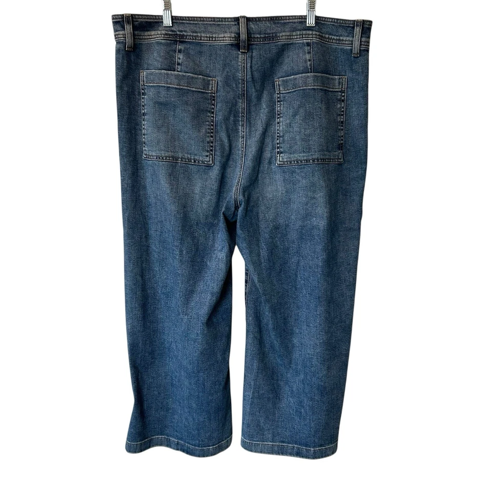 Chicos Womens Trouser Crop Light Wash Classic Blue Wide-Leg Jeans 3.5 Size 18 - Image 2 of 4