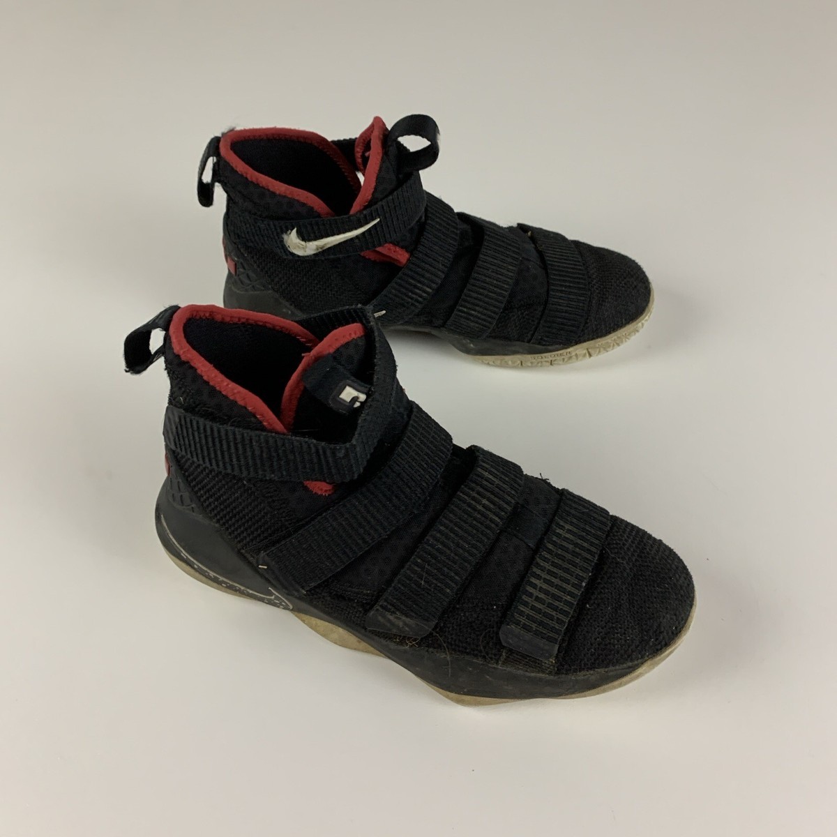 Nike Zoom Lebron Soldier XI Black/Red Basketball Shoes 918369-002 Size